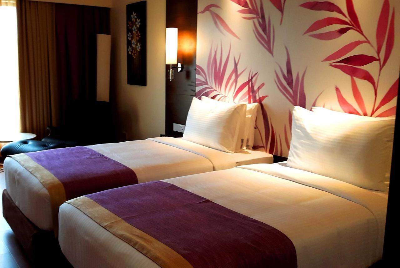 Purple Palms Resort & Spa Kushalnagar Exterior photo