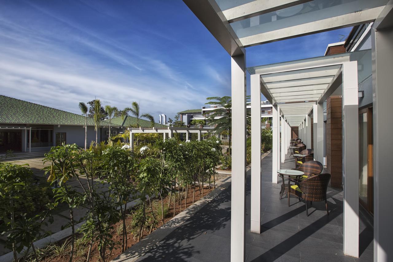 Purple Palms Resort & Spa Kushalnagar Exterior photo